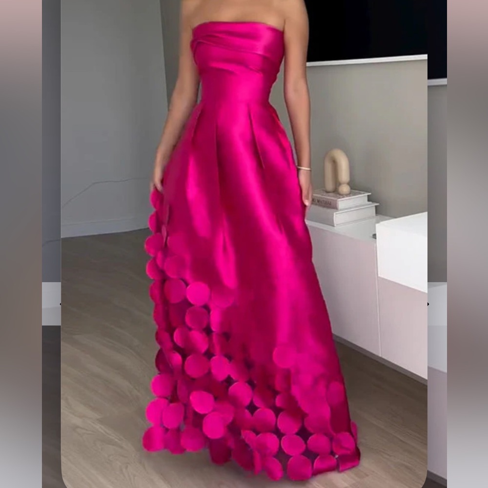 NWOT Margovil Elegant Red Satin Maxi Dress